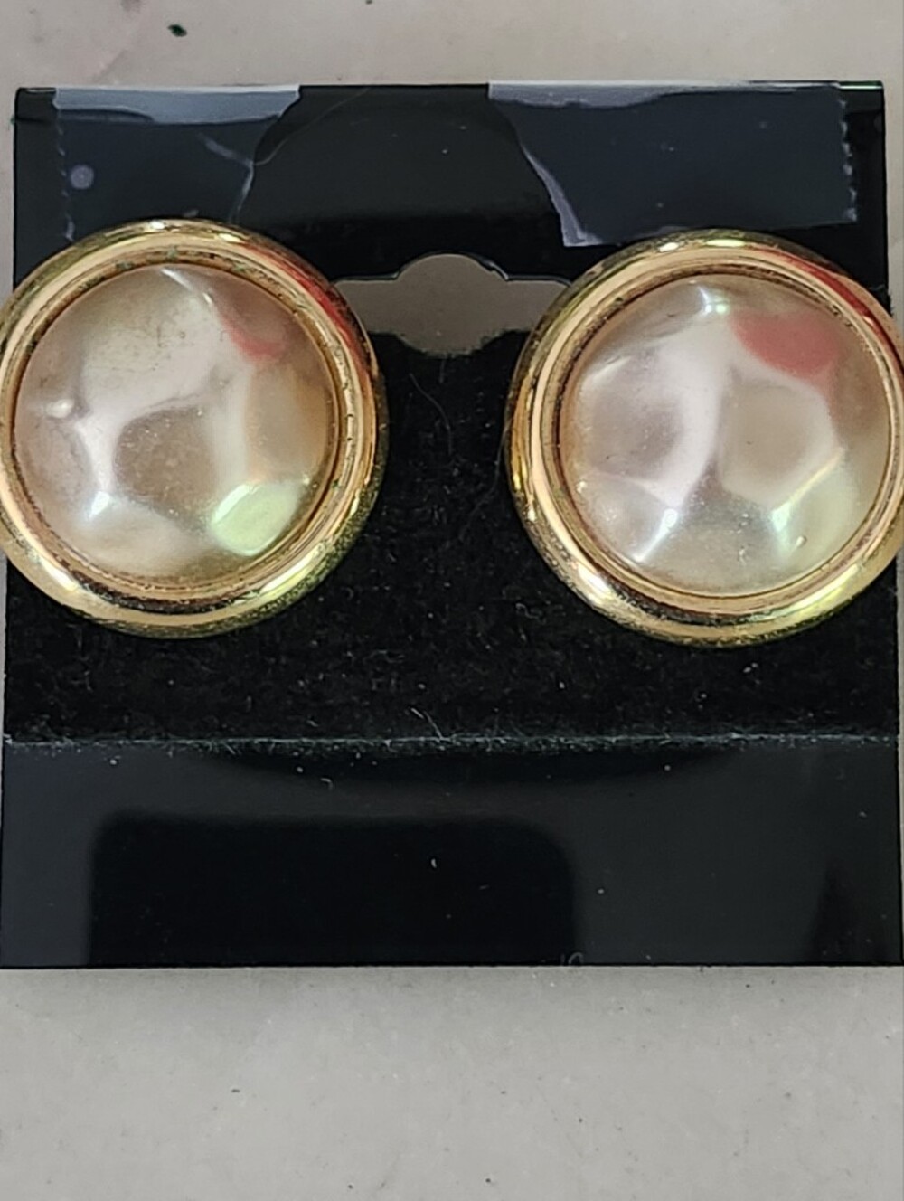 Vtg Napier Lustrous Faux Pearl Gold Tone Round Earrings